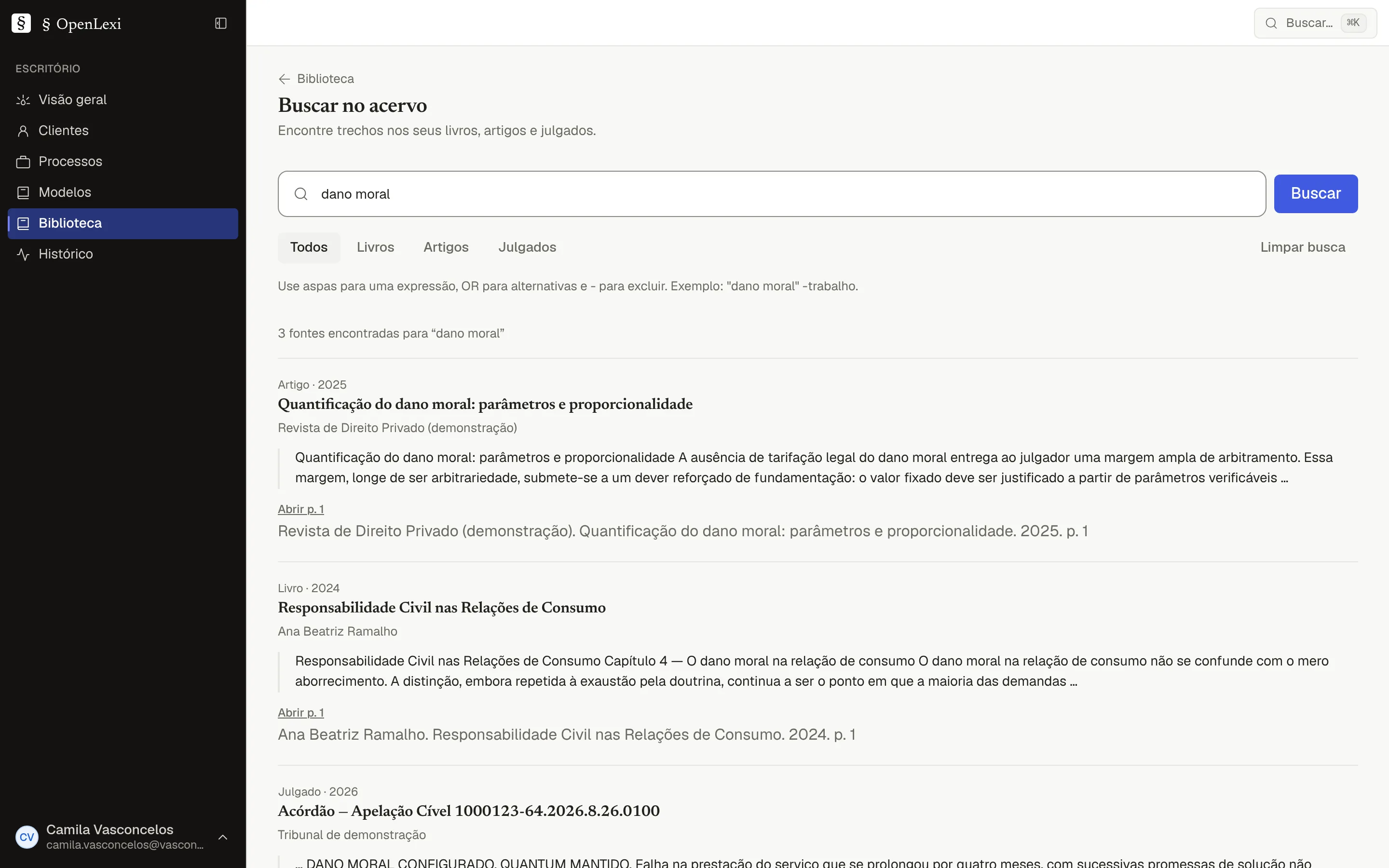 Busca por “dano moral” na Biblioteca, com três fontes encontradas: cada resultado mostra o trecho, o link para a página e a referência completa do documento.